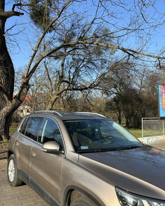 Volkswagen Tiguan cena 67900 przebieg: 147000, rok produkcji 2015 z Łódź małe 92